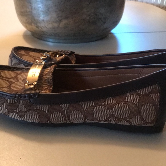 New COACH Monogrammed Brown Tan Loafers - Picture 3 of 8